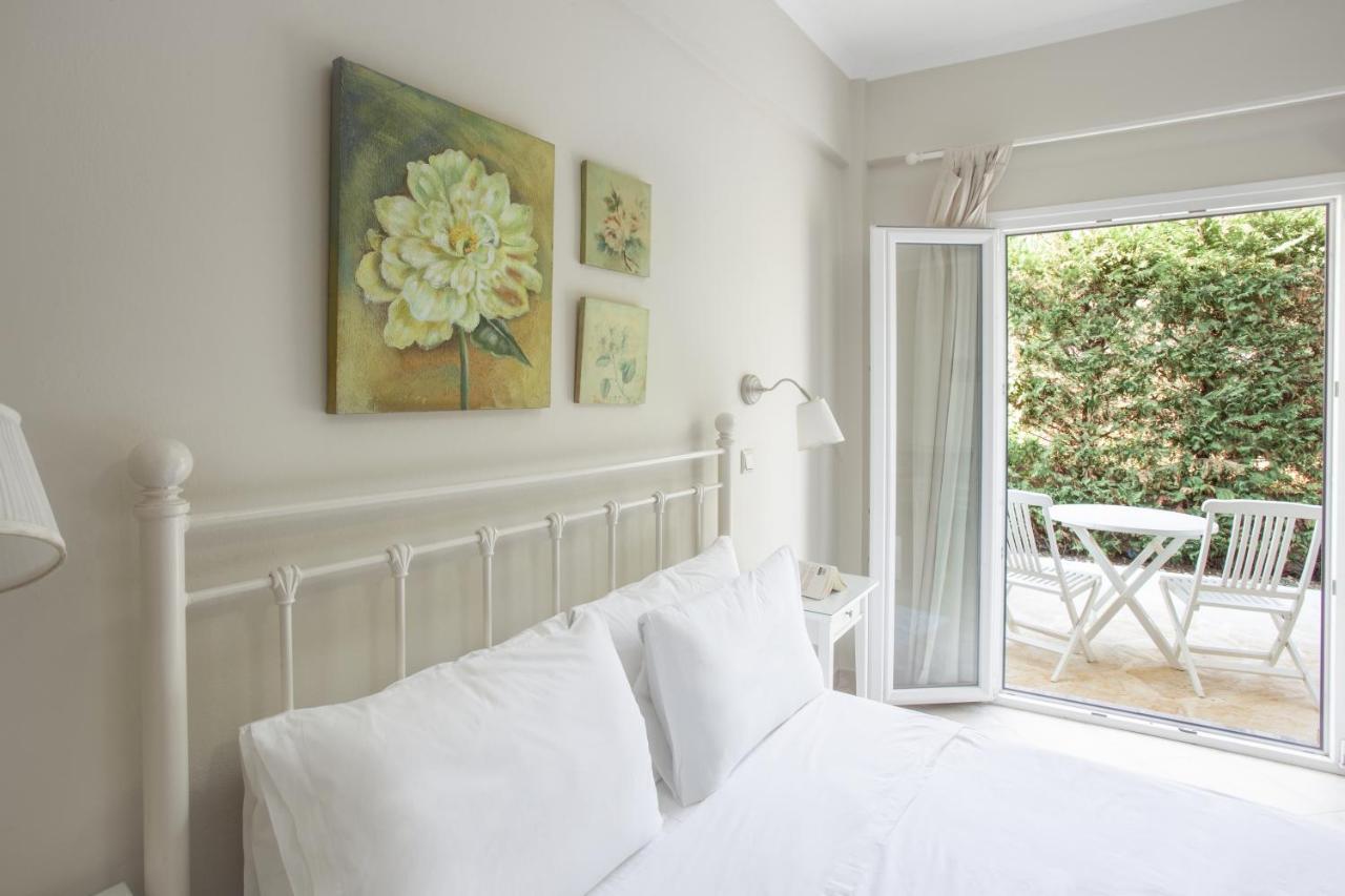 Kassiopi Seafront Elegant Apartments Zewnętrze zdjęcie