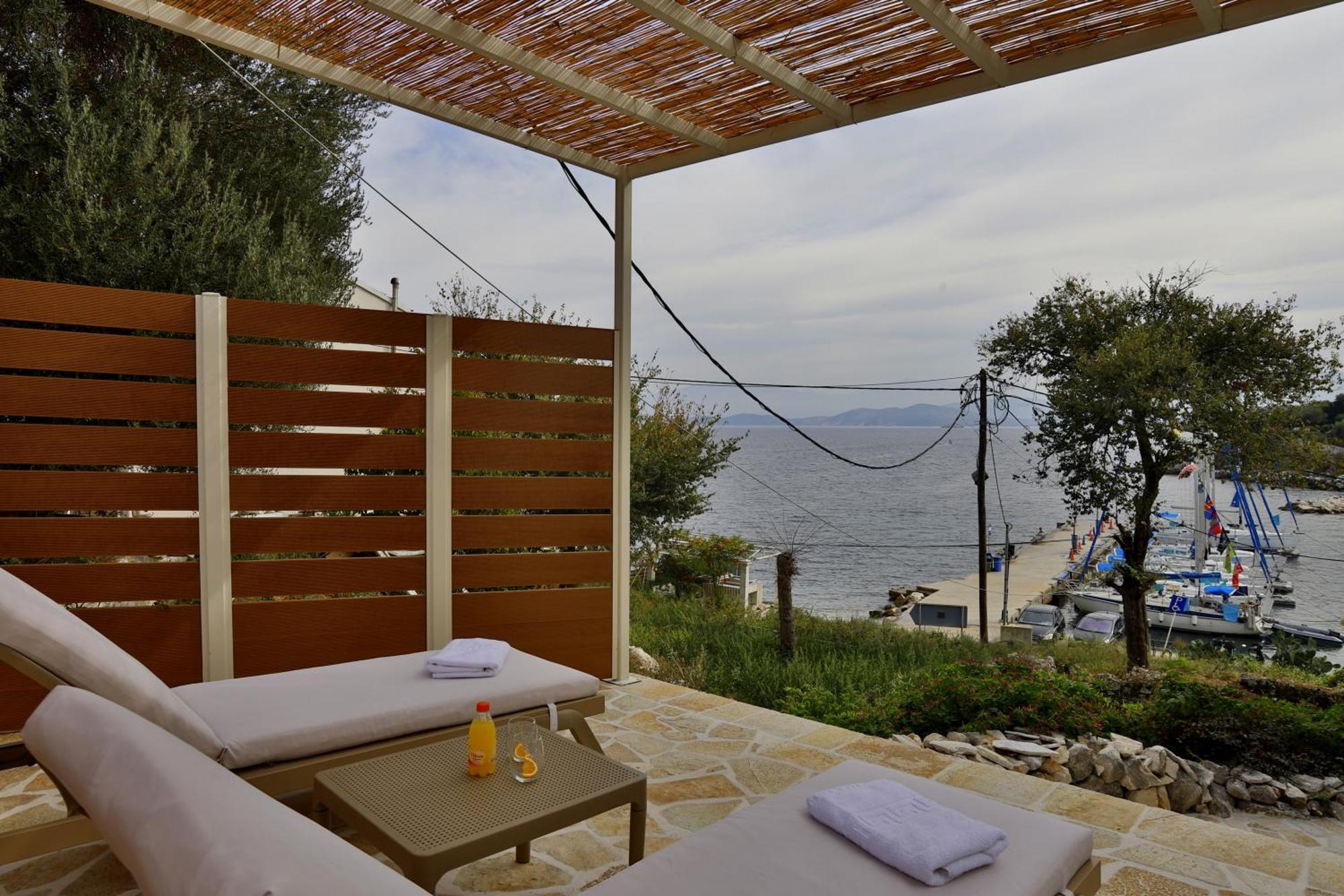 Kassiopi Seafront Elegant Apartments Zewnętrze zdjęcie