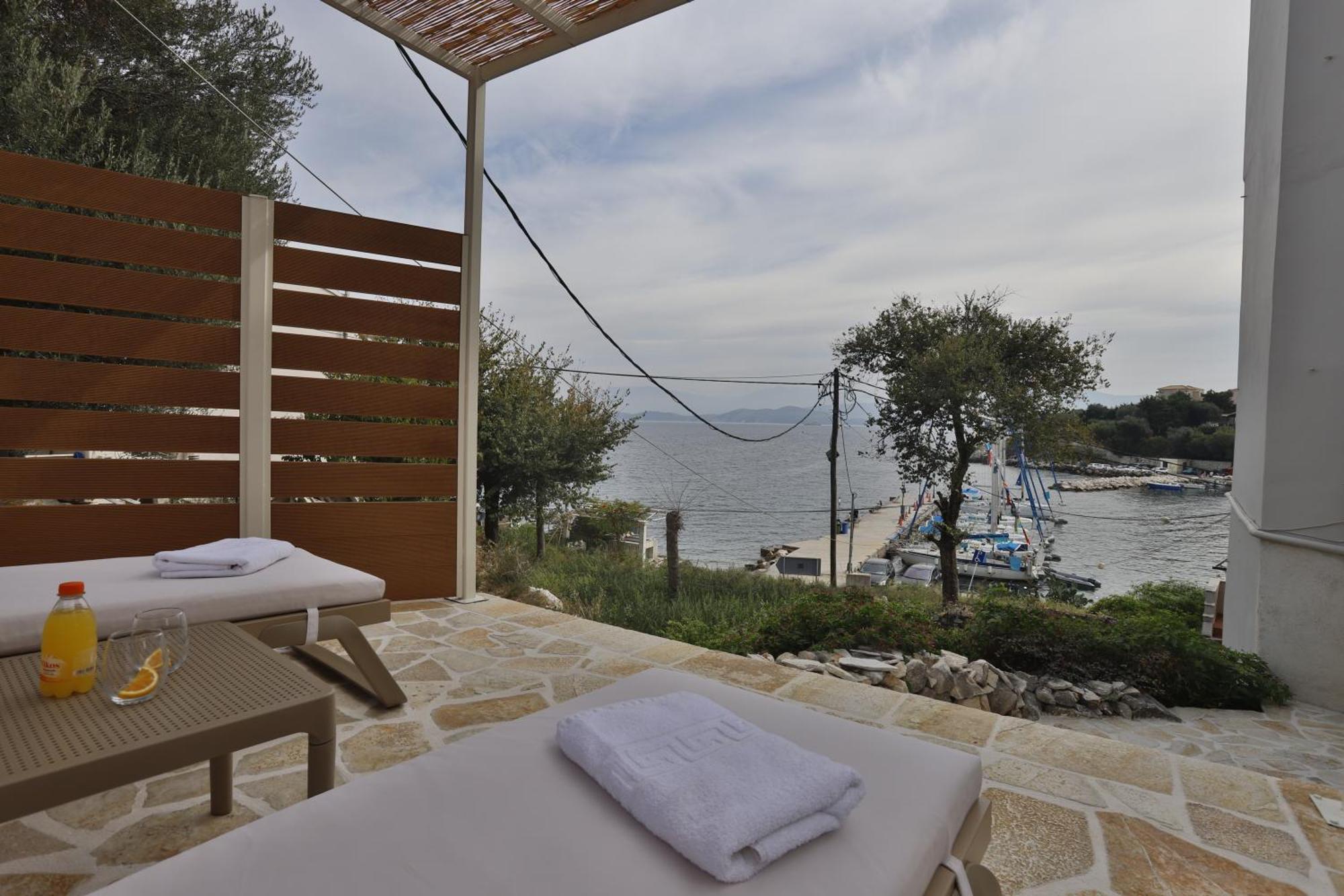 Kassiopi Seafront Elegant Apartments Zewnętrze zdjęcie